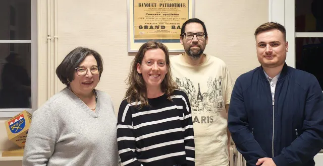 photo  fabienne ménager, maire (première à gauche), accompagnée de ses adjoints.  &copy;  le maine libre 