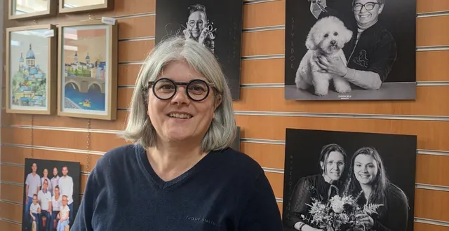 photo  catherine belay, invitée d’honneur du salon de printemps, dans sa boutique de segré-en-anjou bleu.  &copy;  ouest-france 
