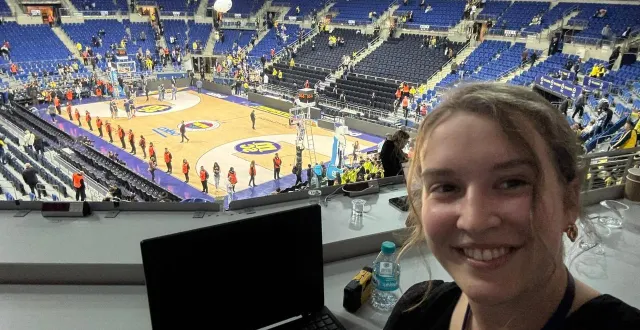 photo  julie germon a été accréditée à l’occasion d’un match du fenerbahçe istanbul, en turquie.  &copy;  dr 