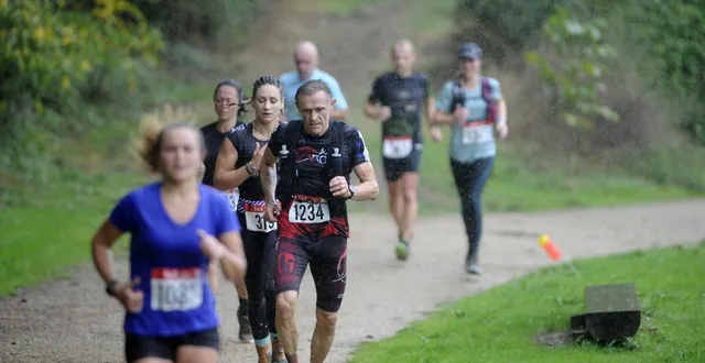 photo  « plus sympas et plus physiques », les terrains privés font le charme des trails, à l’image de la run’ature à cherveux.  &copy;  co - christophe bernard 