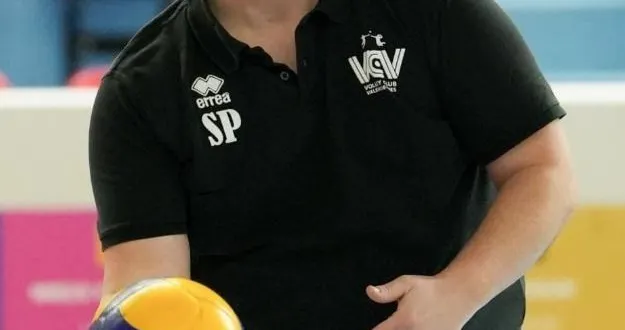 photo  steven platteau sera le nouveau coach du quimper volley 29 à partir de juillet.  &copy;  valenciennes volley 