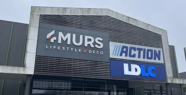 photo  situé au parc manceau, le magasin 4murs, spécialiste des papiers peints, fermera définitivement ses portes le 25 avril 2026.  &copy;  le maine libre 