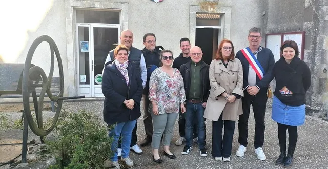 photo  un nouveau mandat commence pour l’équipe de saint-marc-la-lande.   &copy;  co 