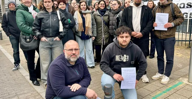 photo  angers, rue langevin, le 26 mars 2026. les enseignants et les assistants d’éducation sont en colère contre le manque de moyens alloués au collège david d’angers à la rentrée de septembre.  &copy;  co 