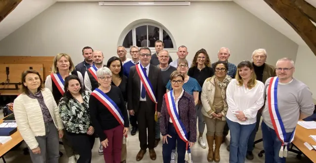 photo  les élus mansignéens ont pris place lors du conseil municipal d’installation, vendredi.  &copy;  ouest-france. 
