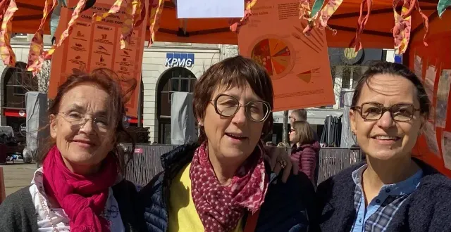 photo  françoise besnard, médecin généraliste, marie-hélène poirier-garcia, psychiatre à l’établissement public de santé mentale de la sarthe, et fanny blin, orthophoniste au mans, fondatrices de l’association santé environnement mancelle.  &copy;  dr 