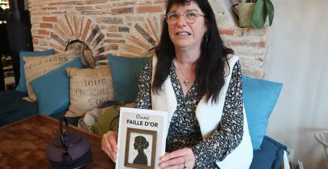 photo  beaufort-en-anjou, le 25 mars 2026. omaté publie son deuxième roman « faille d’or » qu’elle dédicacera ce samedi 28 mars à l’instant divin.  &copy;  co – agathe le nueff 