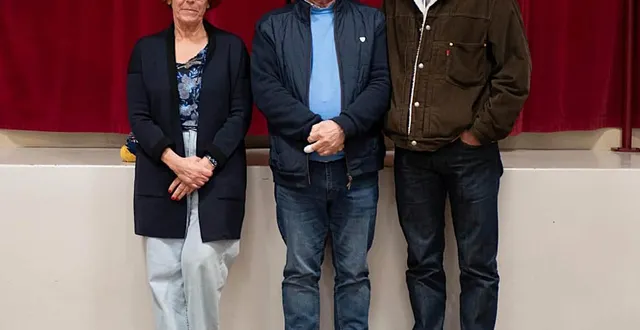 photo  le maire philippe jeannot, entouré de ses deux adjoints thierry delplancq et sylvie kilque.  &copy;  co 