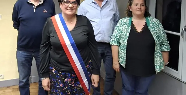 photo  nadia haye, entourée de ses adjoints : claude jacquemin, fabrice frère et cécile charneau.  &copy;  co 