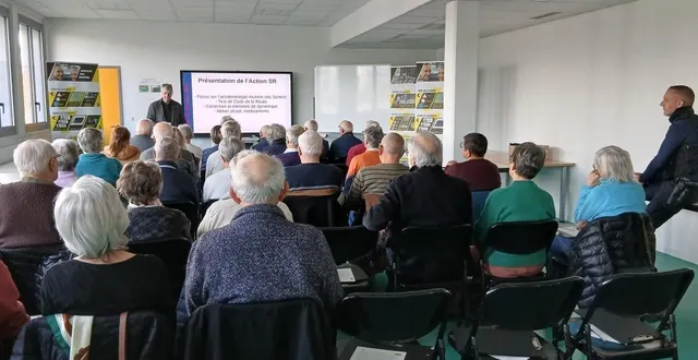 photo  dans une ambiance d’écoute attentive et d’échanges sur la bonne conduite sur la route, yannick le neuder, inspecteur du permis de conduire, a animé une séance de prévention routière ce mardi 24 mars 2026.  &copy;  ouest-france 