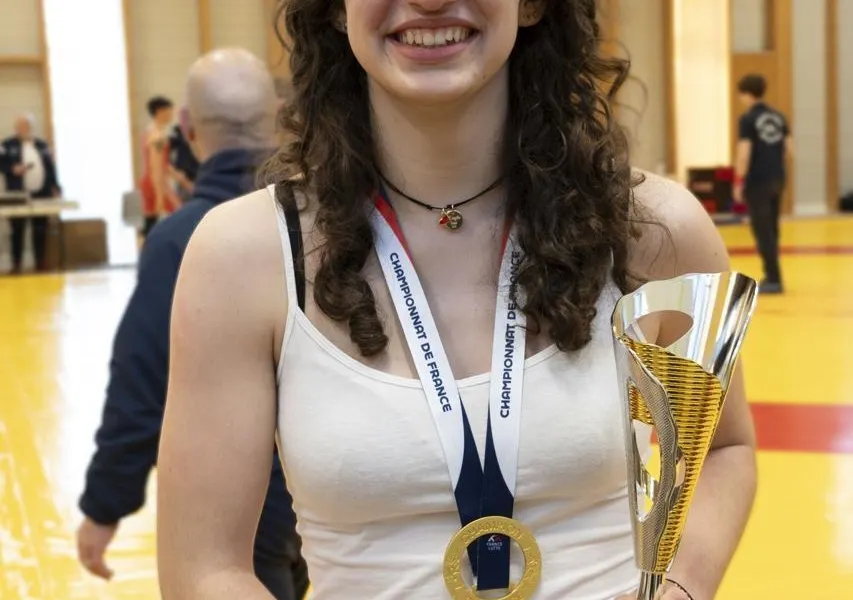 Γυναικεία πάλη. Αυτή η αθλήτρια από το Loire-Atlantique στέφθηκε πρωταθλήτρια Γαλλίας. Αθλημα