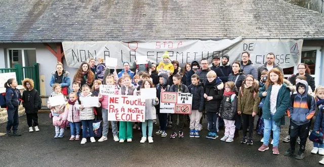 photo  déjà la mobilisation est générale tant du côté des parents d’élèves que du côté de la municipalité à tinchebray-bocage, dans l’orne.  &copy;  ouest-france 