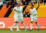 photo  michael olise, hugo ekitiké et kylian mbappé. 