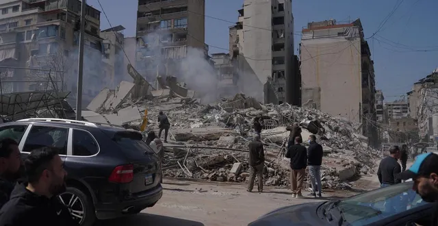 photo  un bâtiment de bachoura, au sud de beyrouth touché plusieurs fois par des attaques israéliennes le 18 mars.  &copy;  fiora garenzi - hans lucas via afp 