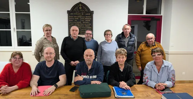 photo  le nouveau conseil municipal est déjà au travail.  &copy;  ouest-france 