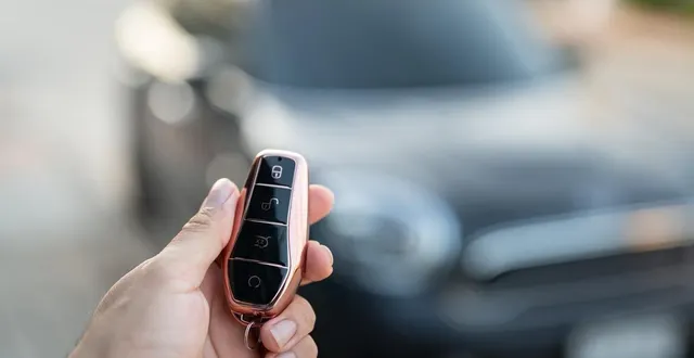 photo  pourquoi certains automobilistes rangent-ils leur clé de voiture dans leur micro-ondes ?  &copy;  photo : illustration getty images 