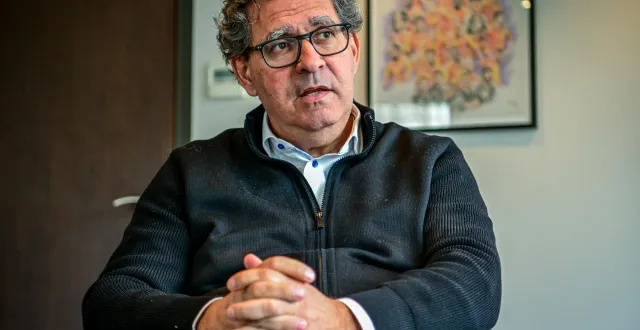 photo  le président du mans fc thierry gomez, dans son bureau du centre d’entraînement de la pincenardière, à mulsanne, ce jeudi 26 mars 2026.  &copy;  photo : le maine libre - yvon loué 