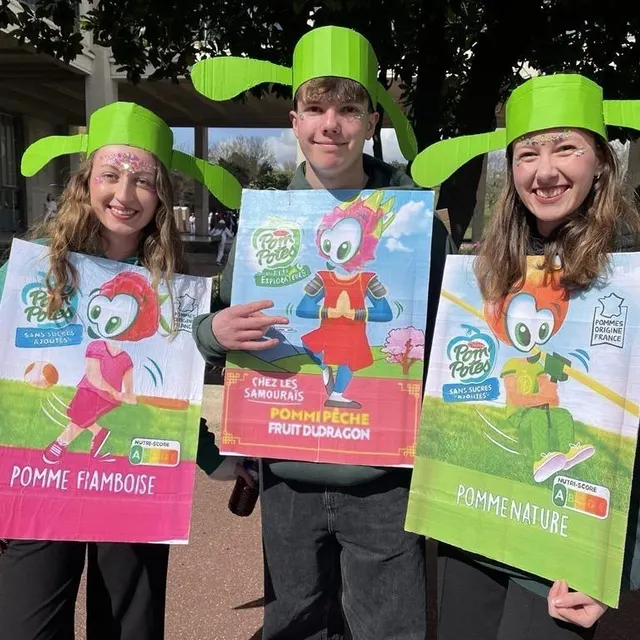 photo « les cours sont tellement intenses en 3e de droit que l’on mange des pom’potes toute la journée », expliquent naomie, paolo et célia (de gauche à droite).  ©  ouest-france