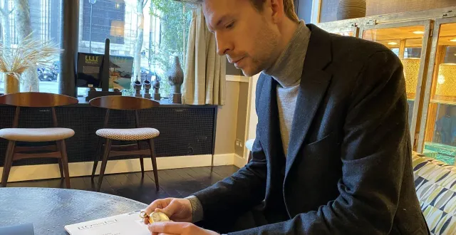 photo  deux commissaires-priseurs de la maison argo seront à l’hôtel le vert galant, à la flèche (sarthe), ce jeudi 2 avril 2026, de 9 h à 12 h 30, pour estimer vos objets.  &copy;  françois-xavier poncet 