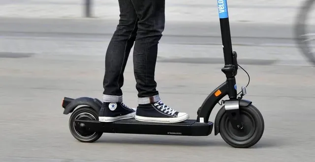 photo  à douai (nord), un pilote de trottinette a été victime d’un grave accident, dimanche 22 mars 2026. photo d’illustration.  &copy;  thierry creux / archives ouest-france 