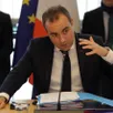 photo le premier ministre français sébastien lecornu prend la parole en ouverture d’une réunion ministérielle consacrée aux finances publiques au ministère de l’économie à paris, le 27 mars 2026.