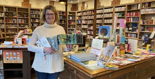 photo  nadège ménassier, gérante de la librairie la distillerie, à pont-l’évêque (calvados), propose la projection de 7 courts-métrages.  &copy;  archives ouest-france 