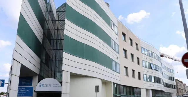 photo  mercredi 25 mars au soir, une plainte a été déposée par des étudiants de l’ices, qui rapportaient avoir été pris pour cible par des tirs de pistolet à air comprimé devant l’établissement, à la sortie d’une représentation théâtrale.  &copy;  archives ouest-france 