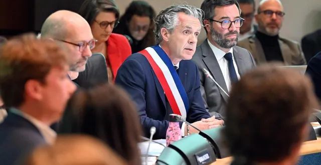 photo  le maire christophe béchu a été élu officiellement maire de la ville d’angers (maine-et-loire) ce vendredi 27 mars 2026. l’opposition, qui avait promis d’être incisive, a tenu parole.  &copy;  jérôme fouquet/ouest-france 
