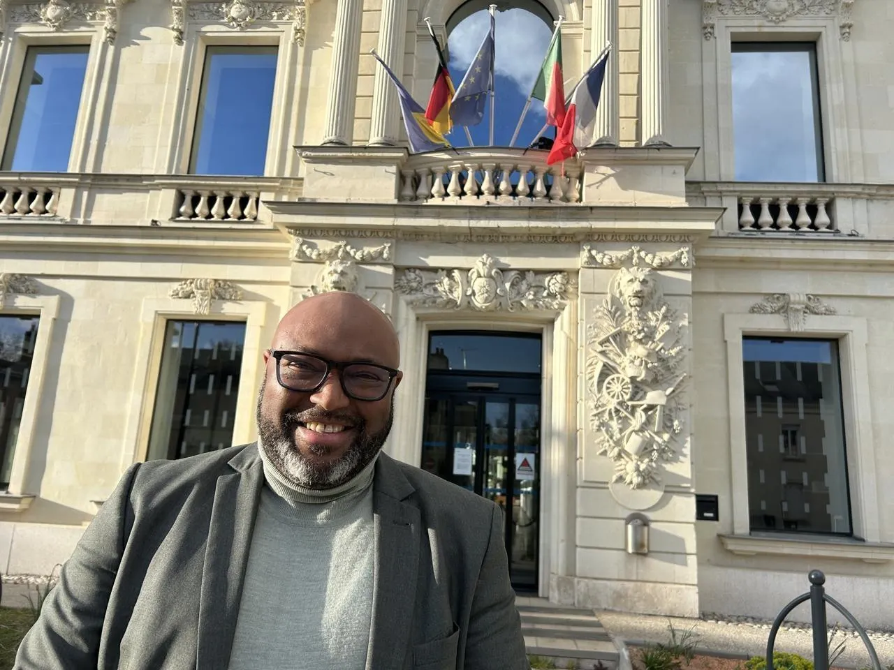 photo  trélazé, mercredi 25 mars 2026. né le 17 mai 1972 à dakar, de nationalité française depuis 2003, lamine naham a été élu maire de trélazé le dimanche 22 mars 2026. 