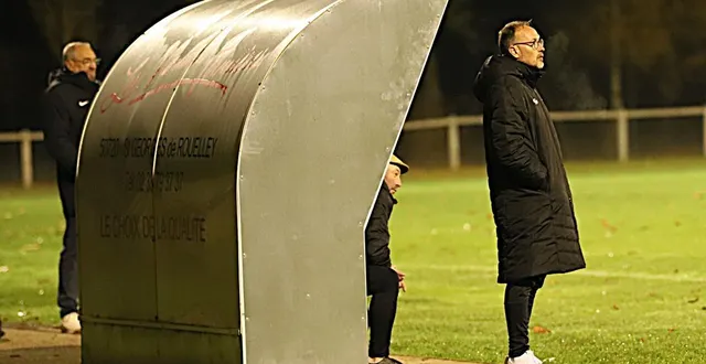 photo  jérôme tessier, l’entraîneur de domfront.  &copy;  serge ruer 