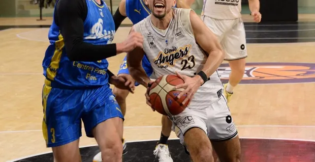 photo  les 17 points et 8 passes décisives de yanis harrath n’ont pas suffi à l’étoile angers.  &copy;  co - jérôme hurstel 