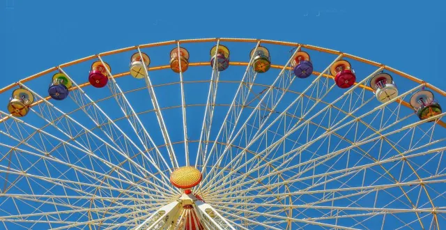 photo  ces samedi et dimanche, durant la foire de rameaux, cinq photographes vont proposer au public de découvrir une année culturelle, festive, insolite et sportive au travers de prises de vues réalisées dans le bocage, et plus loin… l’exposition sera visible dans le hall d’entrée de la foire, sous la salle rocton, de 10 h à 19 h.  &copy;  dr 