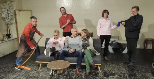 photo  le groupe d’acteurs prépare « vous avez de la chance » qui sera joué à partir du mois d’avril.  &copy;  ouest-france. 