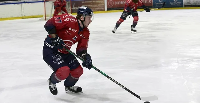 photo  samy paré et les caennais sont dos au mur.  &copy;  gérard piwtorak 