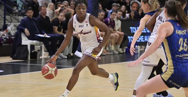 photo  anna ngo ndjock et les angevines reçoivent bourges ce samedi soir.  &copy;  sébastien aubinaud 