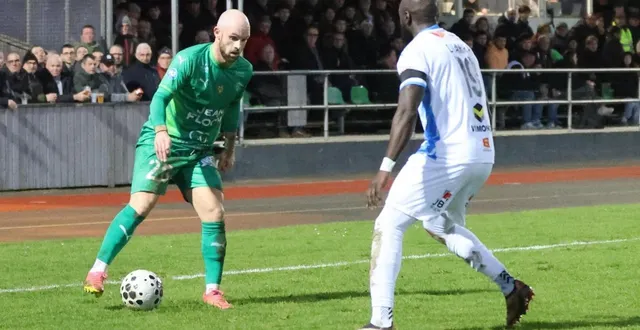 photo  benjamin rio (saint-co locminé), à gauche.  &copy;  jean-claude le boulicaut 