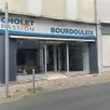 photo la permanence de gilles bourdouleix, rue clemenceau, à cholet (maine-et-loire), a été vidée jeudi 26 mars 2026.