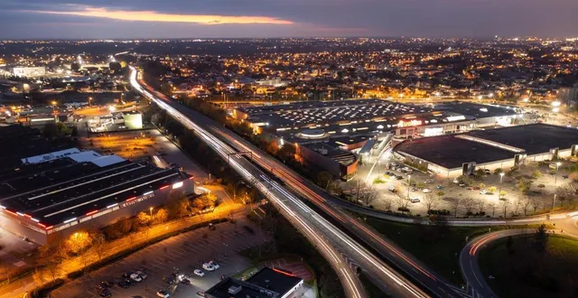 photo  la police a fini par intercepter le conducteur ivre qui a pris le périphérique de nantes à l’envers, dans la nuit de vendredi 27 à samedi 28 mars.  &copy;  franck dubray / ouest france 