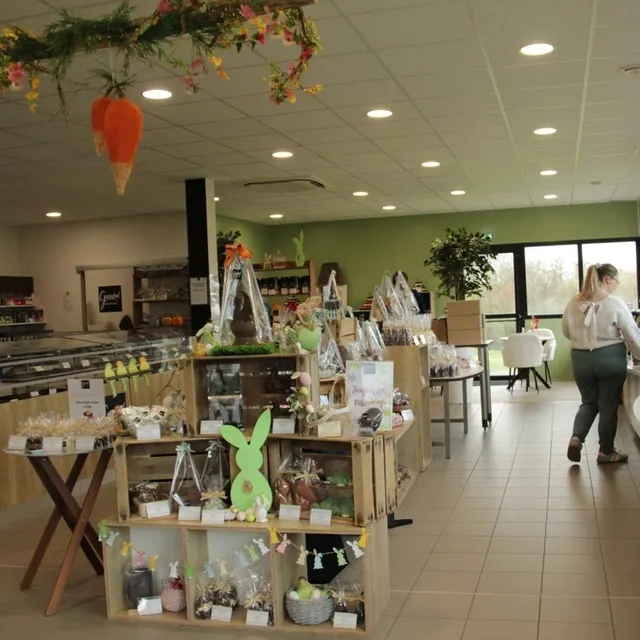 La boutique Guisabel, à Candé. Lucie Tanneau photo la boutique guisabel, à candé. © lucie tanneau