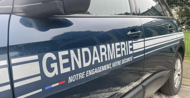 photo  les gendarmes ont instauré un périmètre de sécurité à carquefou (loire-atlantique), après la découverte d’un objet suspect avec un détecteur de métaux.  &copy;  ouest-france 