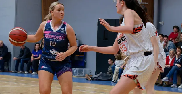 photo  céline bammez, joueuse de lamboisières.  &copy;  françois maisonneuve 