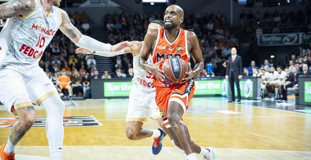 photo  johnny berhanemeskel et le msb vont disputer leur quatrième rencontre de la saison face à monaco.  &copy;  dominique breugnot/ouest-france 