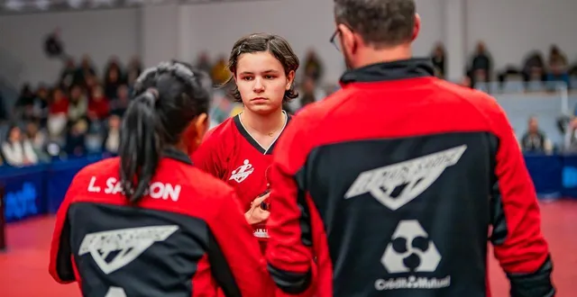 photo  alexia nodin a su rebondir vendredi. après avoir perdu son premier match à la belle, elle a remporté le deuxième haut la main.  &copy;  arnaud despelchain/ouest-france 