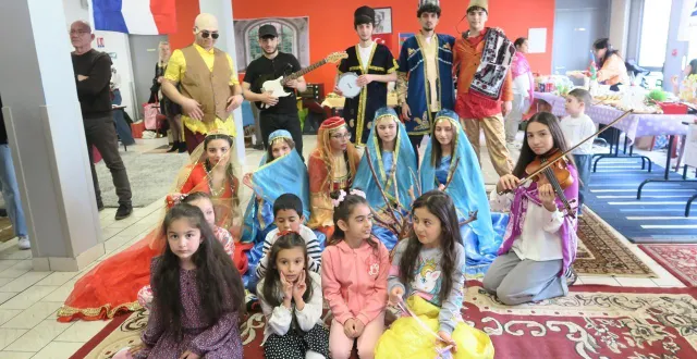 photo  la musique, les costumes, tout y était pour fêter norouz, le printemps oriental, samedi 28 mars 2026, au mans (sarthe).  &copy;  ouest-france 