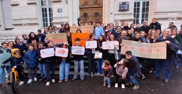 photo  les parents d’élèves du collège berthelot, au mans, dénoncent plusieurs suppressions de postes, notamment en français et en mathématiques, dans leur établissement à la rentrée prochaine.  &copy;  le maine libre 