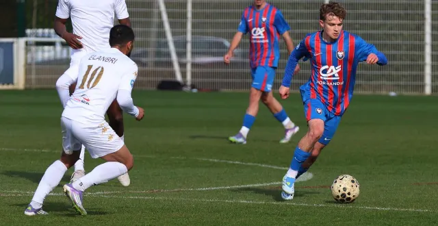 photo  avec quatre succès à la suite, la réserve du sm caen qui évolue en national 3 se rapproche de plus en plus du maintien.  &copy;  marc olejnik 