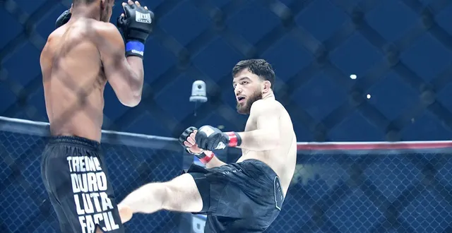 photo  anzor baybatyrov a remporté son combat.  &copy;  gérard piwtorak 