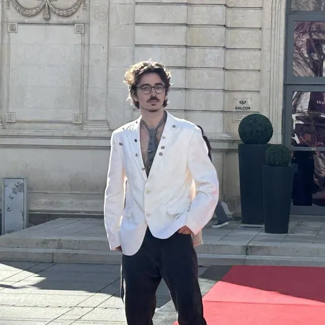 Un des mannequins du défilé choletais de l’association Un tissu pour demain. Ouest-France photo un des mannequins du défilé choletais de l’association un tissu pour demain. © ouest-france