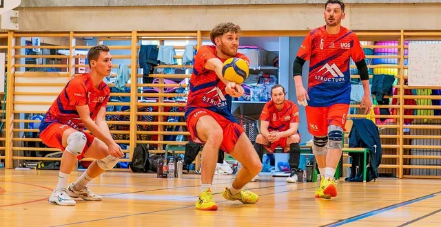 photo  loann vaupré (à gauche) et ses partenaires manceaux ont remporté le titre de champion de national 3.  &copy;  arnaud despelchain 