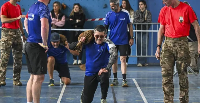 photo  champagné, dimanche 29 mars 2026. les fentes (pliés de genoux), c’est tout de suite plus difficile avec 20 kg sur le dos.  &copy;  le maine libre – denis lambert 